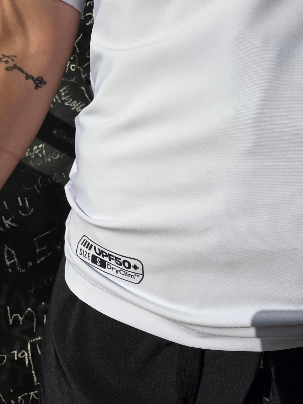 25Contour Rashguard White