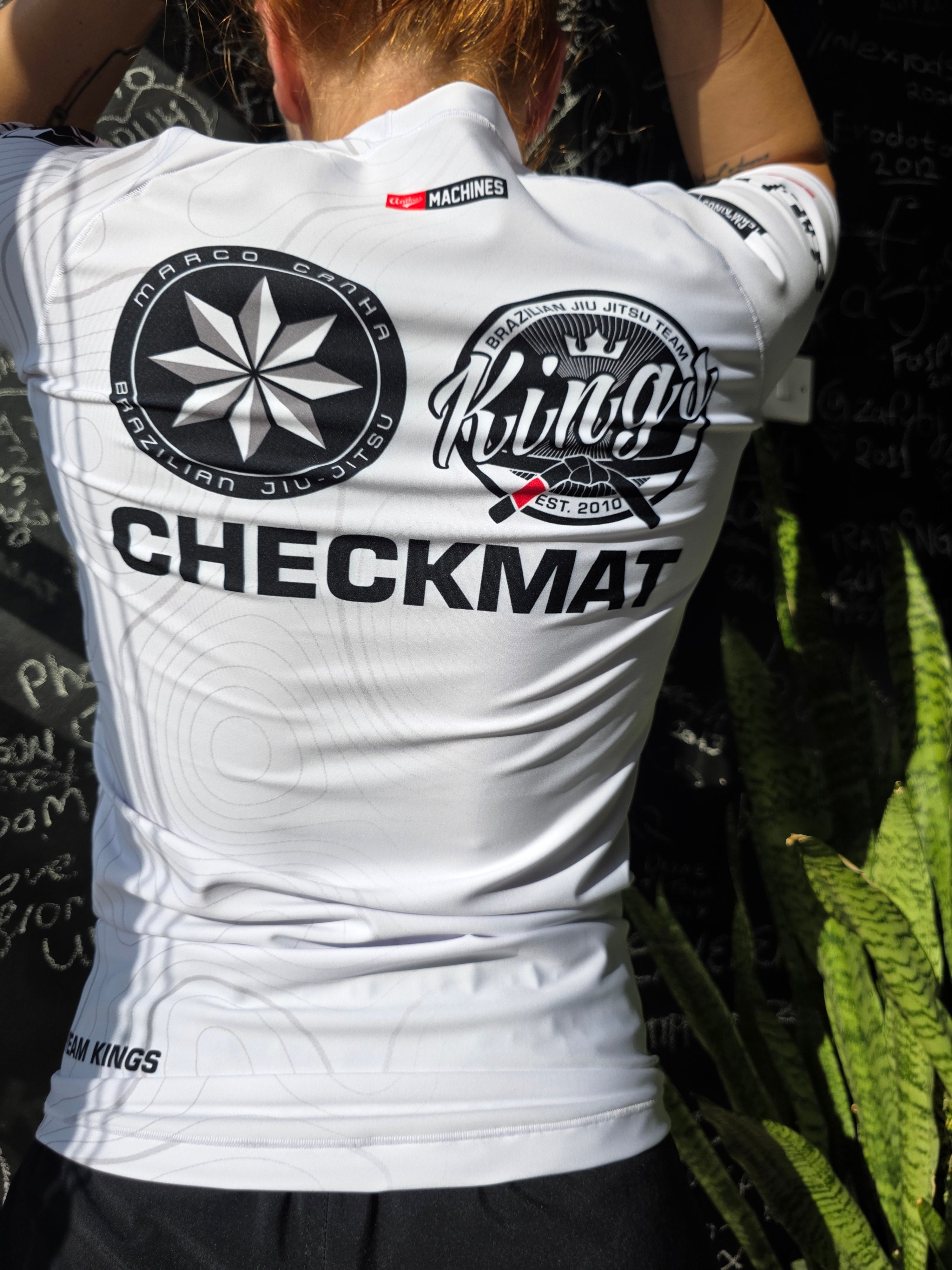 25Contour Rashguard White