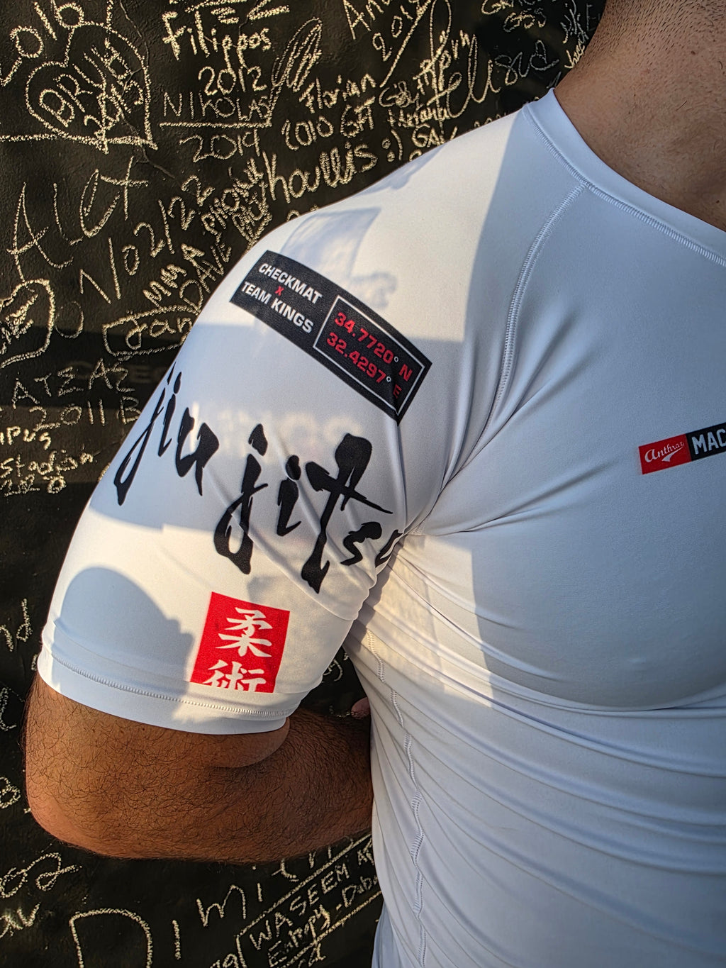 25Contour Rashguard White