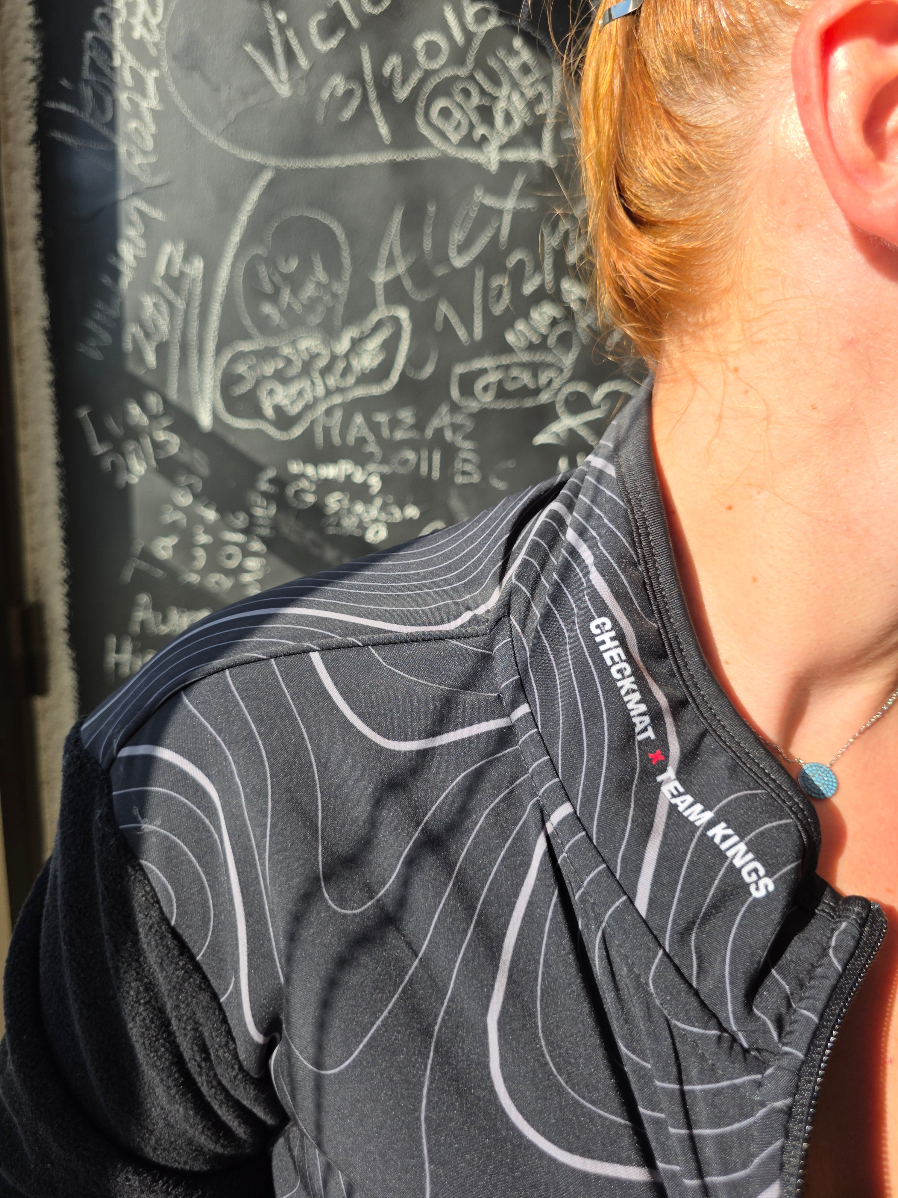 24Contour Fleece Black
