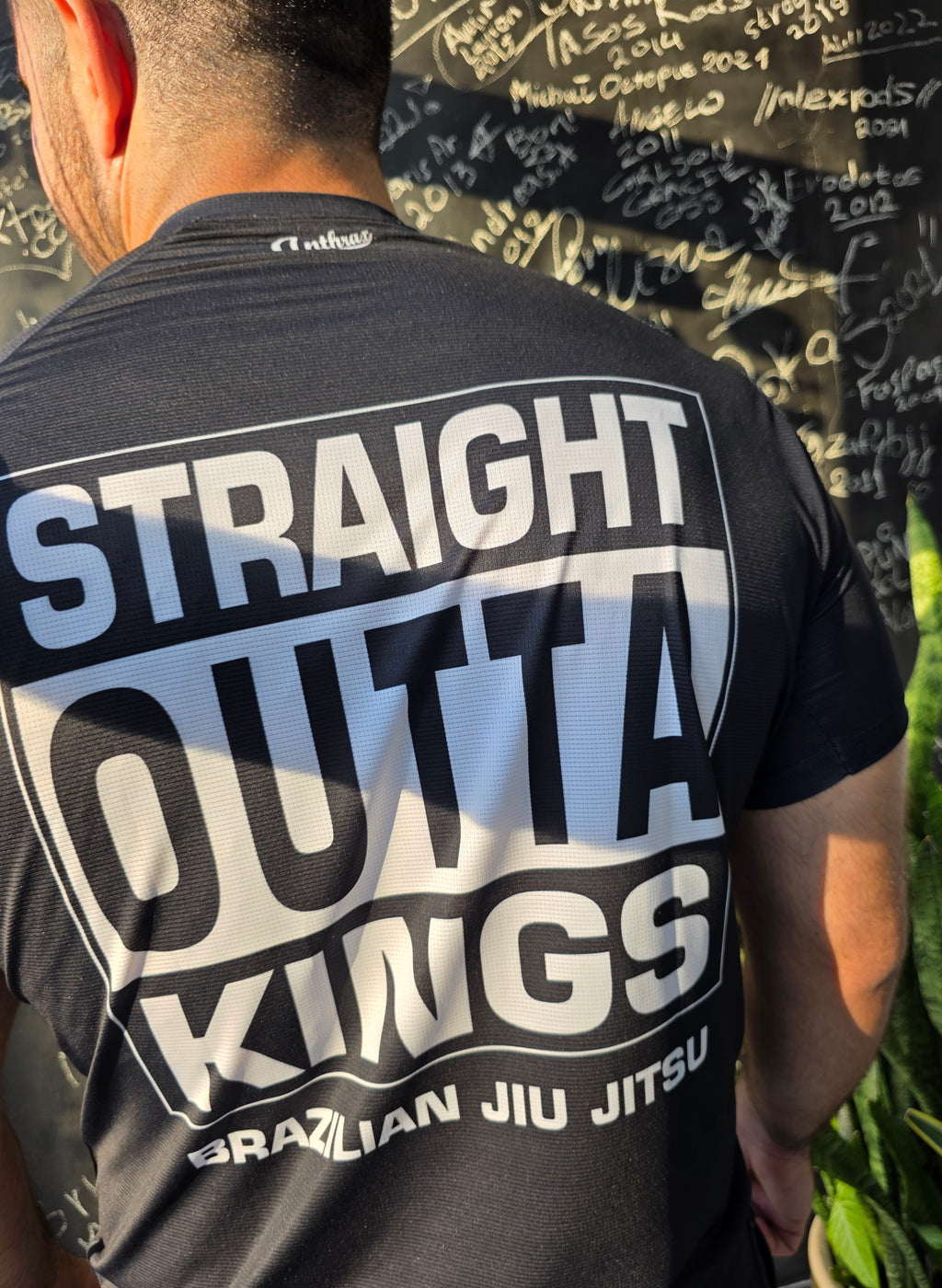 STRAIGHT OUTTA KINGS