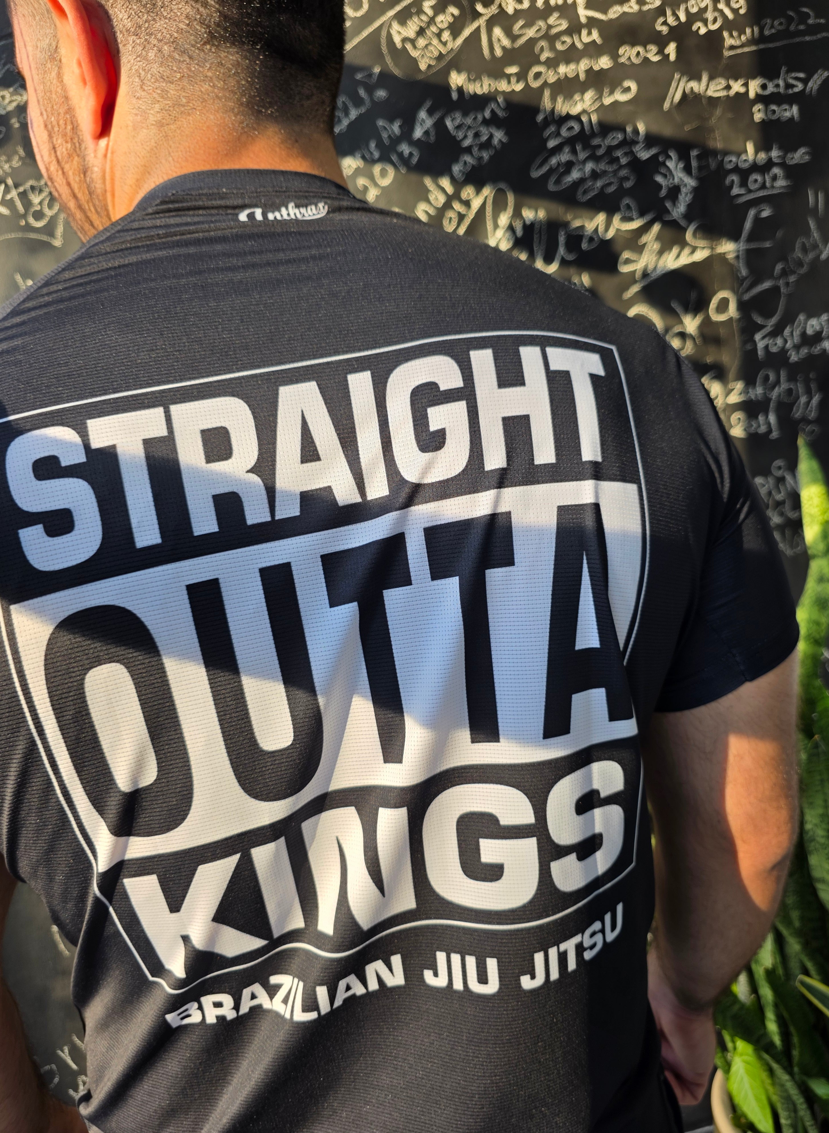 STRAIGHT OUTTA KINGS